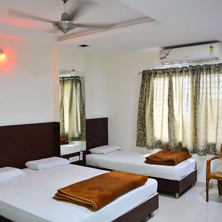 Hotel Maheshwari Avenue Удджайн Экстерьер фото