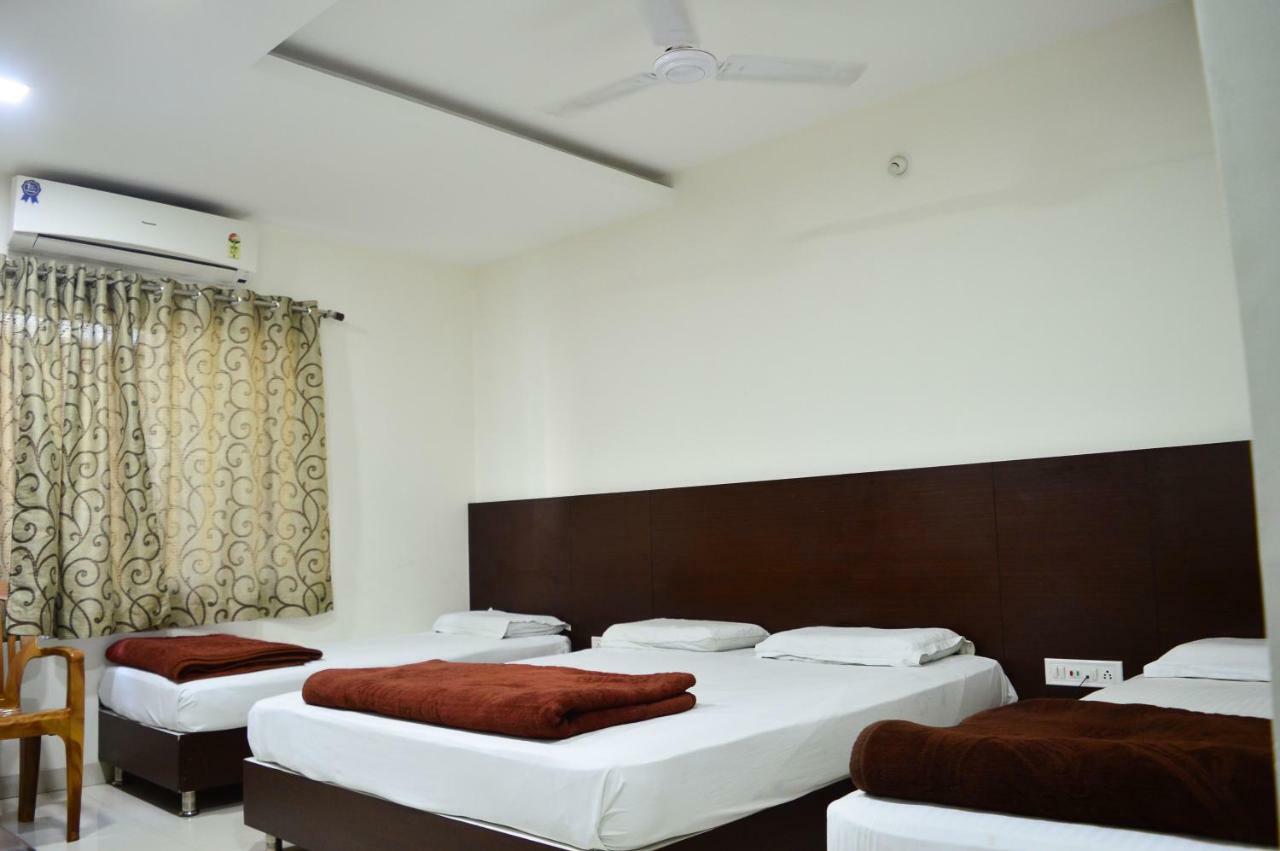Hotel Maheshwari Avenue Удджайн Экстерьер фото